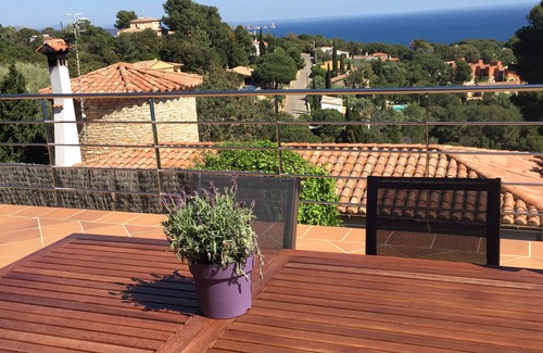 Sa Riera Apartment | Idyllic Sea View Loft with Pool in Sa Riera, Begur