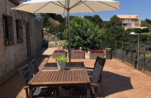 Sa Riera Apartment | Idyllic Sea View Loft with Pool in Sa Riera, Begur