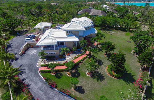Westwind House | Exquisite Oceanfront Estate with Private Pool & Spa
