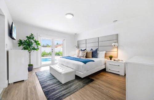 Westchester Villa | Spectacular Miami - 12 mil to Downtown, Work Area and Game Room