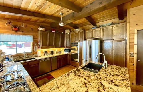 Upper Kingsbury House | Family Friendly Mountain Retreat Near Heavenly Tahoe Trails