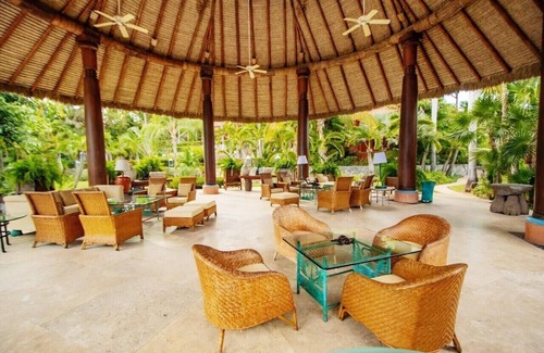 Ixtapa Villa | Exclusive Oceanfront Villa in Mexico's Private Resort