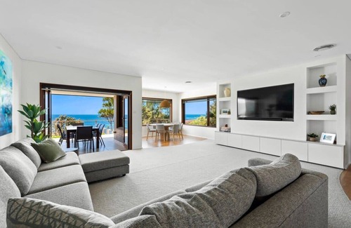 Shellharbour House | Stunning Oceanfront Retreat with Pool and Scenic Views