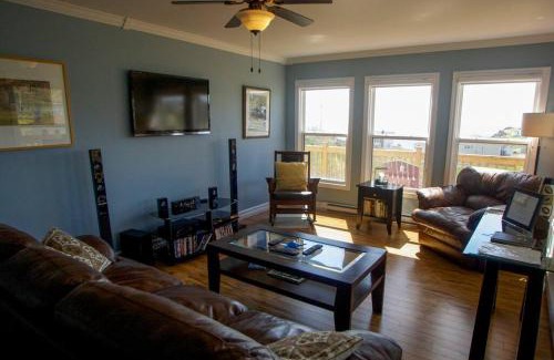 Crow Head House | Inviting Ocean View Bungalow - Perfect for Families