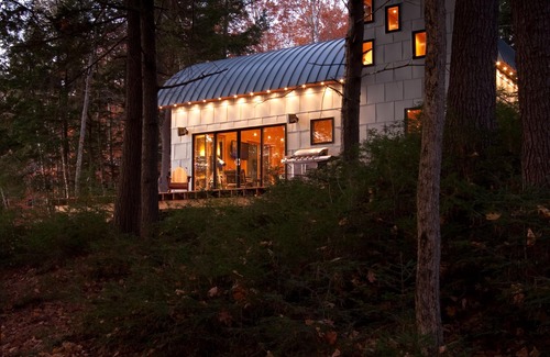 Nobleboro House | Unforgettable Damariscotta Lake House with Ocean Views