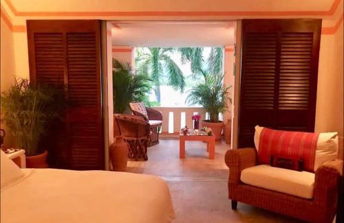 Ixtapa Apartment | Discover Punta Ixtapa: Oceanfront Bliss Awaits You