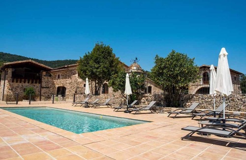 Brunyola House | Idyllic Farmhouse Retreat in Brunyola with Spa & Pets Welcome
