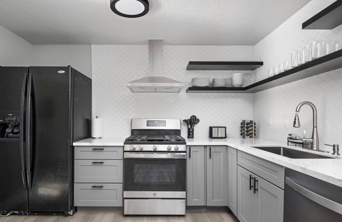Cedar Hills House | Pet-Friendly Estate with Game Room & Huge Fenced Yard