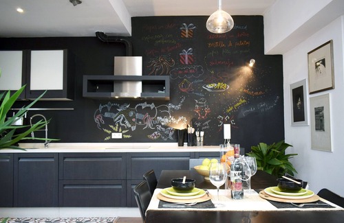Triana Apartment | Relaxing Retreat in Seville with Spa & Family Amenities