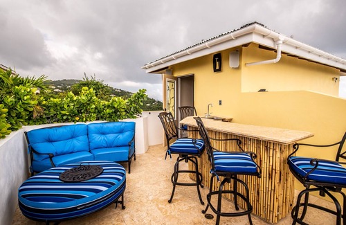 Estate Bethany Villa | Spectacular Sunsets and Ocean Views in Brand New 2 Level Villa & Rooftop Terrace