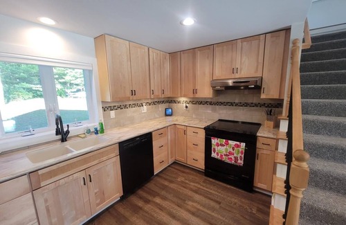 Lochmere House | Unforgettable Silver Lake Escape with Spectacular Sunsets