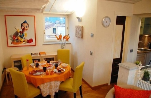 Duomo Apartment | Stunning Terrace Views of the Duomo with Spa & Breakfast