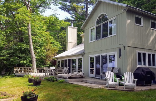 Shelby Cottage | Stunning Lake Michigan Views with Pool and Breakfast Options