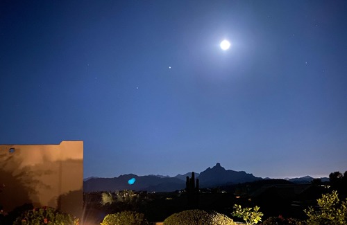 Fountain Hills House | Unforgettable Stay: Master Suite with Breathtaking Views