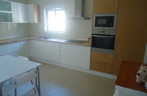 Quarteira Villa | Idyllic Villa with Private Pool Near Vilamoura Marina