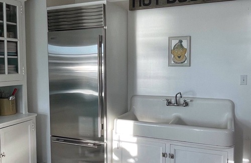 Silver Beach House | Ocean View Retreat on Shelter Island - Guest Rated 10/10