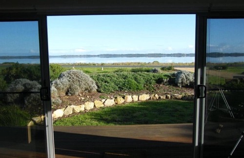 Bonney House | Incredible Water Views with Bikes and Kayaks Available