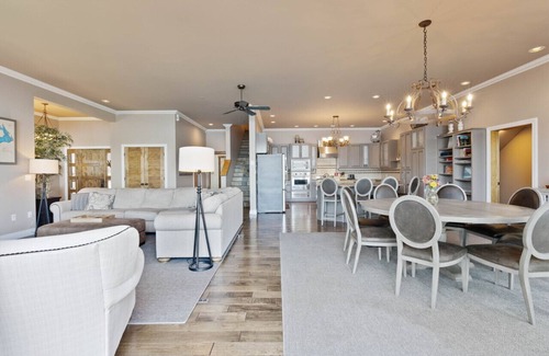 Sandpoint House | Inviting Waterfront Escape with Pet-Friendly Amenities