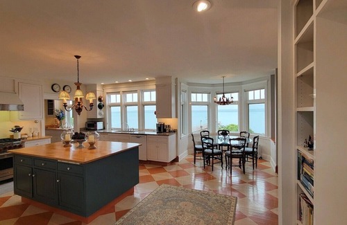 Sedgwick House | Ultimate Waterfront Escape on Eggemoggin Reach with Pool