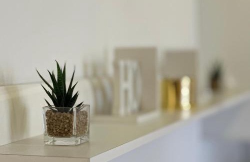 Ilidza Apartment | Stylish Lilac Penthouse at Speed Apartments - Guest Rated 10/10