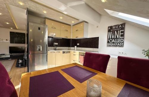 Ilidza Apartment | Stylish Lilac Penthouse at Speed Apartments - Guest Rated 10/10