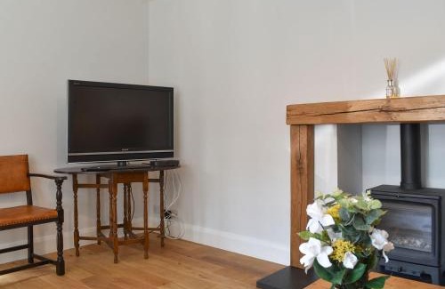 New Forest District House | Family-Friendly Retreat at Speedwell Cottage – Pet Welcoming!