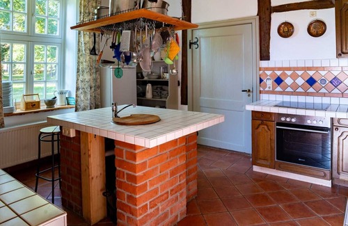 Muritz House | Experience Idyllic Lake View Accommodations with Breakfast