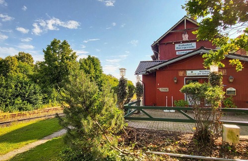 Harzgerode Apartment | Unforgettable Getaway in a Parkside Vacation Home