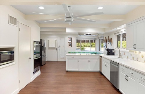 Uptown Design District House | Experience Fall in Palm Springs at Movie Colony Estate!