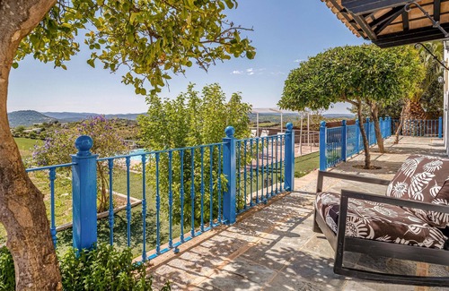 Prado del Rey House | Relaxing Cottage with Breathtaking Mountain Views Await