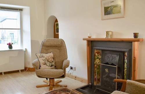 Aberlour House | Welcoming Spey Cottage: Family-Friendly Getaway Awaits