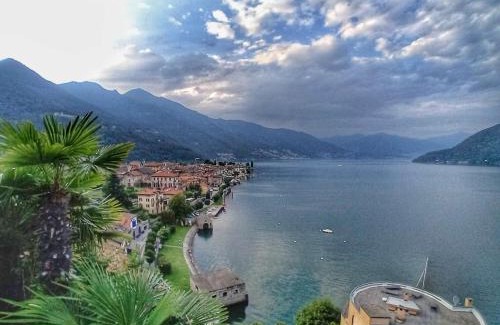 Cannobio Apartment | Scenic Spiaggia Amore: Lake View Apartments Await You