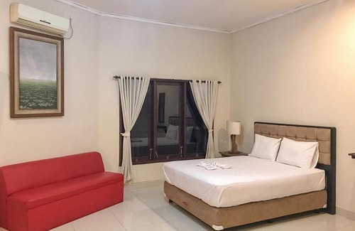 Sukasada Hotel | Delightful Spice Paradise Gitgit: Family-Friendly Retreat