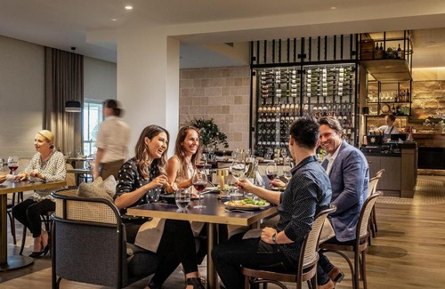 Pokolbin Hotel | Elegant Spicers Guesthouse: Rated 9/10 with Oceanfront Bliss