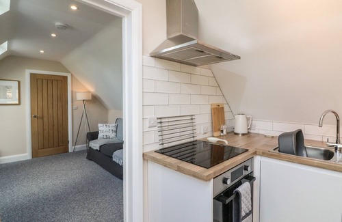 Newton Saint Cyres Cottage | Pet-Friendly Spicery Barn Loft with Hot Tub in Tedburn St Mary