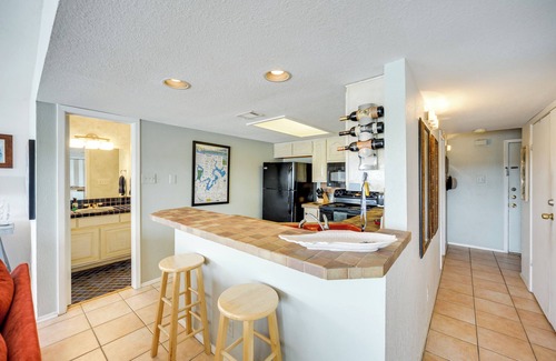 Briarcliff Condo | Experience Spicewood Condo with Lake Views & Premier Amenities