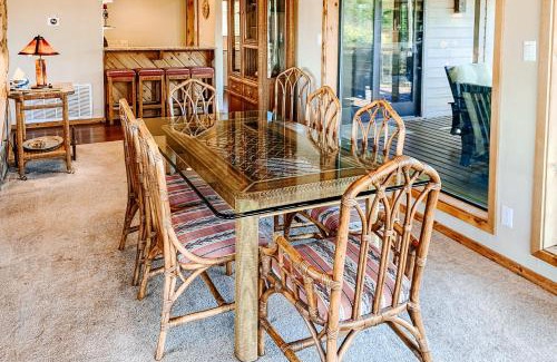 Spicewood House | Family-Friendly Spicewood Treehouse with Pool & Pet Perks