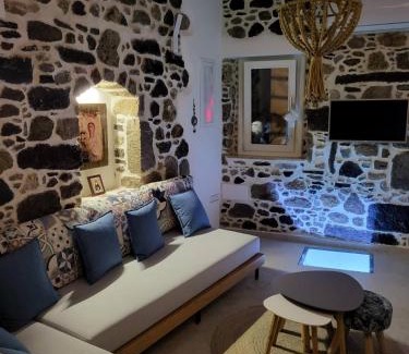 Mandraki House | Exceptional Spiliani View Hotel with Child-Friendly Amenities