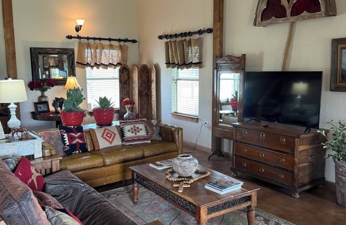 Fredericksburg Cottage | Explore Wide Open Spaces: Family-Friendly with Pool & Kitchen