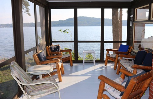 Meredith Cabin | Lakefront Bliss at Spindle Point - Guest Rated 10/10
