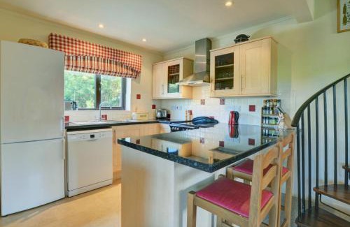 Salthouse House | Discover Spirals: Family-Friendly Retreat with Great Reviews