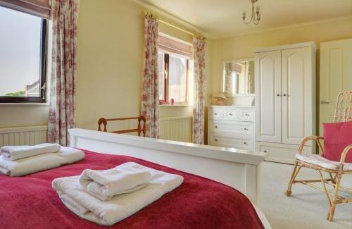 Salthouse House | Discover Spirals: Family-Friendly Retreat with Great Reviews