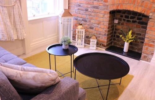 City Centre Dublin Apartment | Guest Favorite: Spires Entire Studio - Child-Friendly Stay