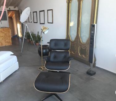 Centro Storico Nord Apartment | Relax at Spirit of the Moon: Hot Tub & Family-Friendly Retreat