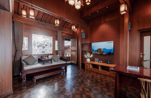 Xiaguan Hotel | Spirited Silky Inn