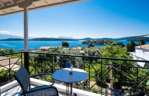 Perigiali Hotel | Exceptional Spiros Sea View: Family-Friendly Getaway