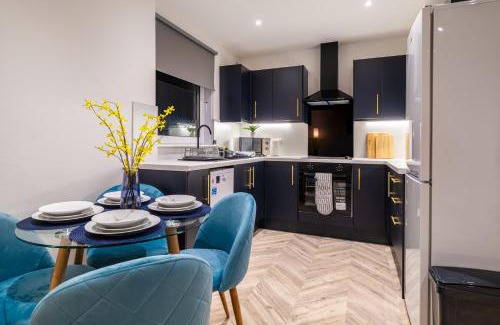 Central Aberdeen Apartment | Elegant 3 Bed Apartment - Spital Stay with Child-Friendly Amenities