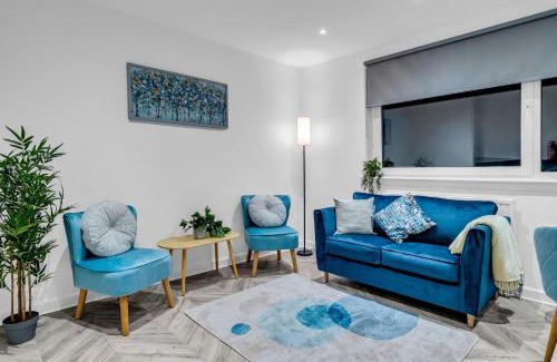 Central Aberdeen Apartment | Elegant 3 Bed Apartment - Spital Stay with Child-Friendly Amenities
