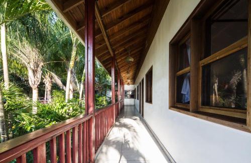 Antoneys Cay Hotel | Discover Splash Inn Dive Resort & Villas with Oceanfront Views
