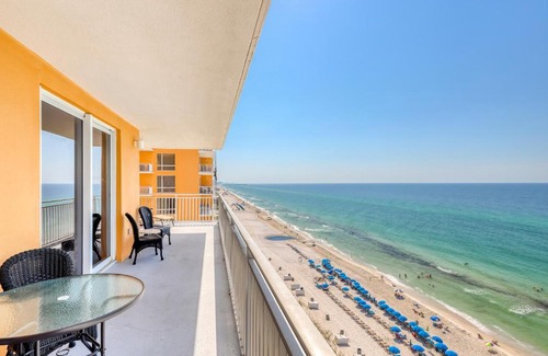 Panama City Beach Hotel | Oceanfront Splash Resort 807W with Pool & Hot Tub